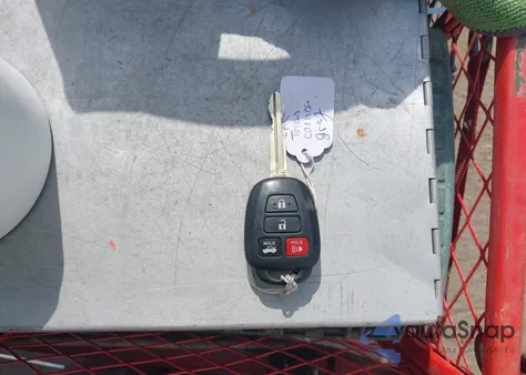 2014 Toyota Corolla Le Eco Plus z USA, uszkodzony, nr VIN 5YFBPRHE0EP126591